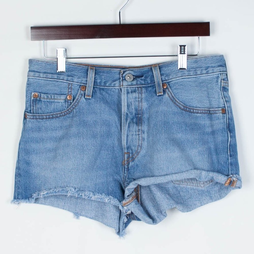 Levi's 501 Jean Shorts Women's Size 28